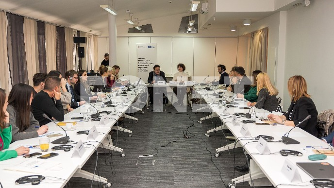 Izbeglice koriste račune banke 